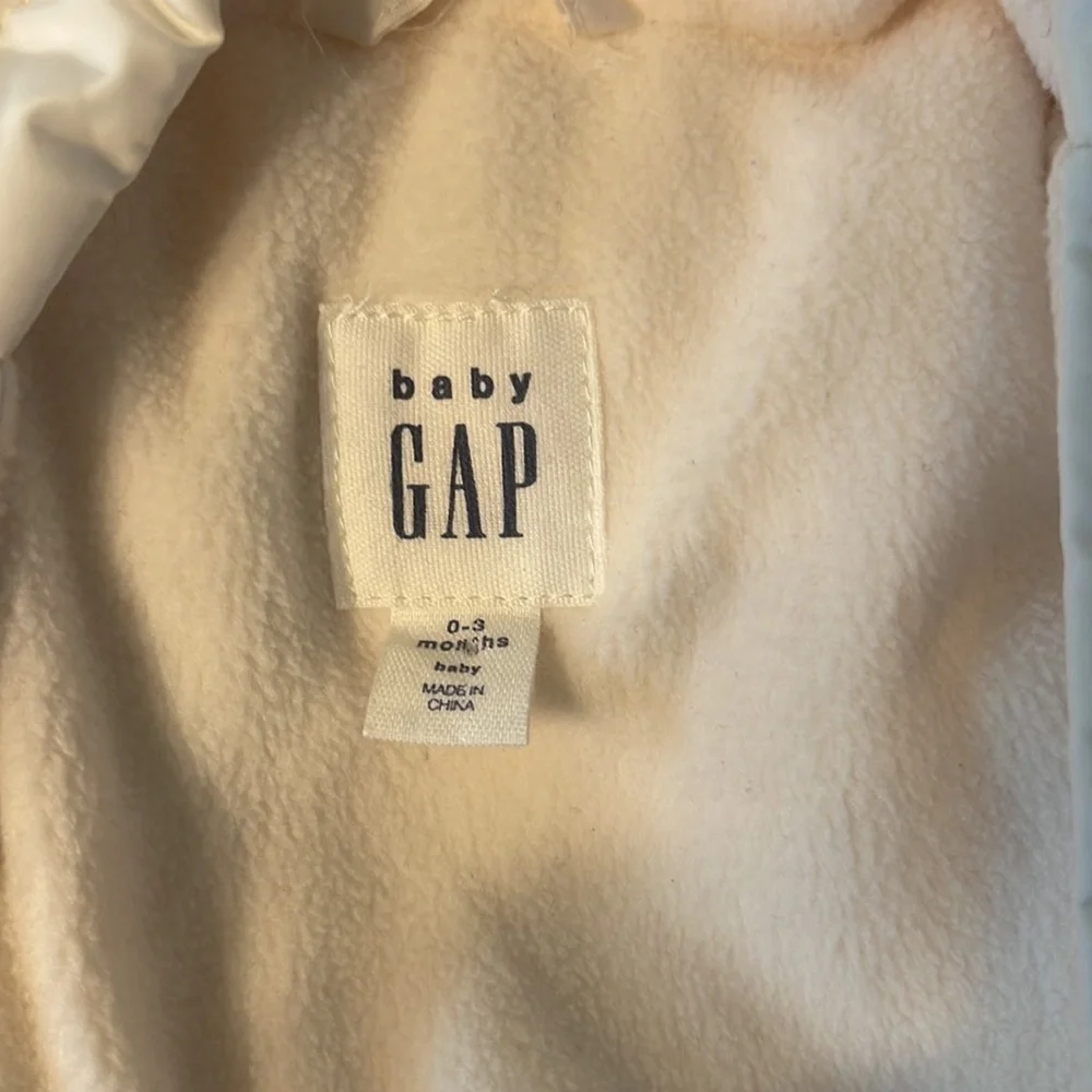 GAP snowsuit